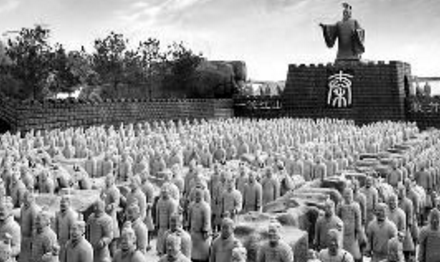 安庆景区现“中国最大山寨兵马俑群” 到底有没