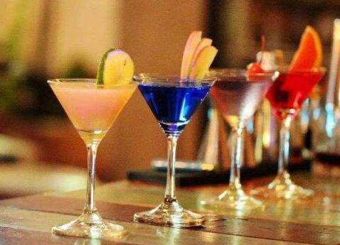 鸡尾酒商标注册属于第几类?